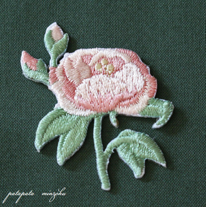 オールド ローズ 刺繍 アイロン ワッペン 植物 バラ 薔薇 アップリケ 雑貨 パタミン ハンドメイド