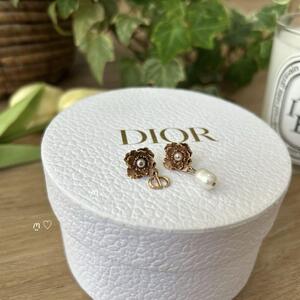 送料無料　Dior　ディオール　Dミルフィオリフラワーパールピアス　スウィング　アネモネ