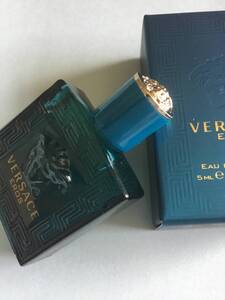 速い！速達便送料無料◆VERSACE /5ml◆ヴェルサーチ エロス EROS EDT 5ml◆スプレー式では有りません◆新品◆輝くフレッシュな爽やかさ♪