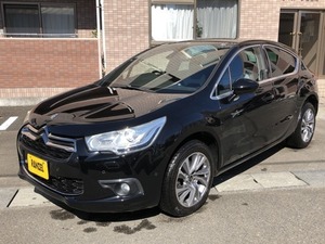 DS4 シック 6EGS ナビ・TV・禁煙車・シートヒーター