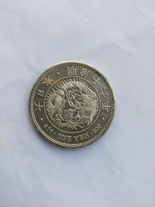 1円銀貨　明治16年　本物保証　　一圓銀貨　重さ約26.9g　 直径約38.6mm　 近代銀貨