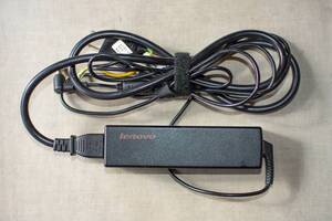 レノボ純正 ACアダプター CPA-A065 ノートパソコン 中古品 Lenovo