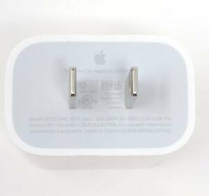 中古 APPLE 純正 充電器 A1720 USB-C 本体のみ