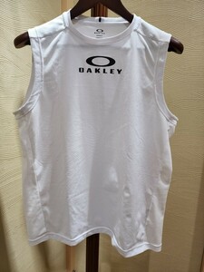 オークリー　タンクトップ　白　XL　ノースリーブシャツ　ホワイト　OAKLEY