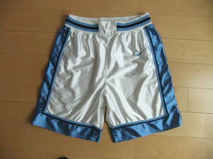 NIKE TEAM NORTH CAROLINA ノースカロライナ 白水色 100%POLYESTER サイズL