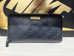 GUCCI ブラックレザー 長財布 GGパターン