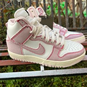 新品未使用　23cm NIKE NIKE DUNK HI 1985 DQ8799-100 BARELY ROSE-UNIVERSITY RED ナイキ ダンク ハイ 1985 