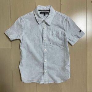 中古美品★【Tommy Hilfiger(トミー ヒルフィガー)】半袖シャツ 104サイズ (シンプルストライプ)