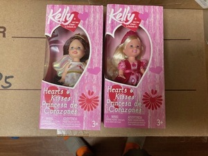 NEW BARBIE KELLY HEARTS & KISSES PRINCESA DE CORAZONES MATTEL 2004年