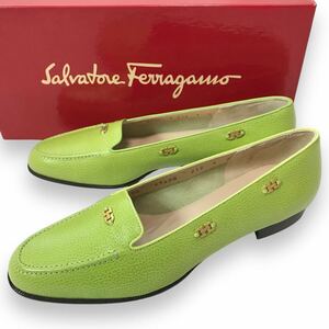 p38 未使用 Salvatore Ferragamo サルヴァトーレフェラガモ レザー パンプス ローヒール ライトグリーン ヴィンテージ 7 正規品