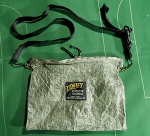 ▲COMFY Outdoor Garment キューベンファイバー素材 サコッシュ COG UL SACOSHE グリーン 美品!!!▲