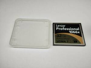 ケース付き　32GB　Lexar　professional　1066x　CFカード　フォーマット済み　メモリーカード コンパクトフラッシュカード