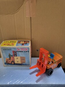 昭和当時物 レトロ玩具 ブリキ玩具 ウサギヤ フリクション フォークリフト リフト昇降 日本製 FRICTION POWERED FORKLIFT MADE IN JAPAN 