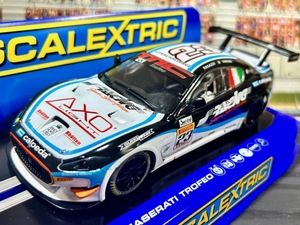 1/32 SCALEXTRIC C3602 Maserati Trofeo 2013 Maserati World Series. No.23 スロットカー