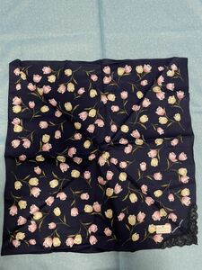 ハンカチ ブランド　Pierre Balmain 未使用　花柄　レース　チューリップ