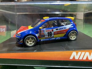 新品未使用 Ninco slot car 1/32 FIAT PUNTO SUPER 1600 Vodafone ニンコ スロットカー フィアット プント スーパー1600 ボーダフォン