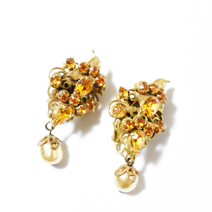 Vintage 　1950′s goldmetal 　yellow rhinestone ×　pearl earrings