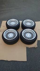 美品 Chevlon racing M2 深リム 16インチ 4H-114.3 9J +14 / 8J +13 シルバー 4本 シェブロンレーシング 215/40r16 バリ溝　TOYO T1R