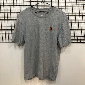 K368 グレー　M　00s ナイキテニス NIKE 刺繍ロゴ　Tシャツ