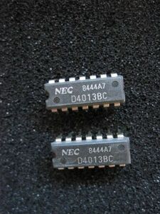 ＰＣ台　ＮＥＣ　 デュアル D タイプ フリップフロップ　UPD4013BC　未使用品ですが長期保存品　ジャンク品　2個セット