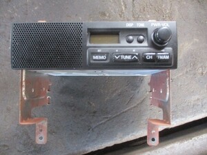 三菱 U61V ミニキャブ ラジオ 8701A229