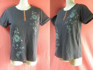 ＵＳＥＤ CIAIR et VERT Ｔシャツ サイズＭ 紺色