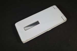 docomo FOMA SH-03E SHARP シャープ ガラケー　ケータイ ホワイト 白