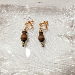 茶色ブラウン鐘型揺れるイヤリング/ジュエリー/アクセサリー Brown bell-shaped swaying earrings jewelry accessories