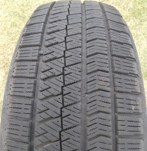 ブリヂストン BLIZZAK ブリザック VRX2 215/60R17 96Q 2021年製 1本 中古スタッドレス