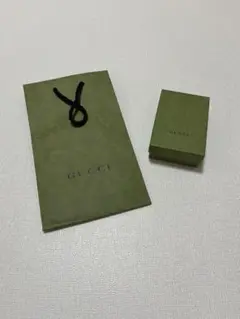 GUCCI グリーン 空箱と紙袋