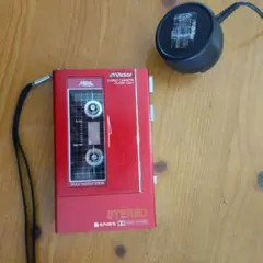VICTOR CQ-1 ラジオカセットプレーヤー　赤