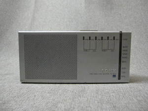 【E-1-19】SONY　ソニー　TR-4410　ポータブルラジオ　コンパクトラジオ