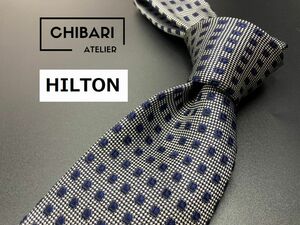 【超美品】HILTON　ヒルトン　ドット柄　ネクタイ　3本以上送料無料　グレイ　0902175