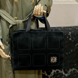 希少モデル 良品 LOEWE スクエアステッチ ハンドバッグアナグラム スエード×レザー ミニボストン型 ロエベ