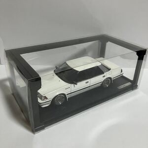 ミ-32 TOYOTA トヨタ クラウン CROWN 120 2.8 ホワイト 白 ミニカー1/18 Ignition Model