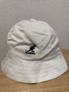 KANGOL カンゴール メッシュキャップ バケットハット バミューダ 帽子 LARGE 白　ワンポイントロゴ