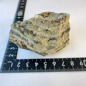 【NE23452】山口県 喜和田鉱山 灰重石 シーライト 日本産 国産 邦産 鉱物 天然石 原石