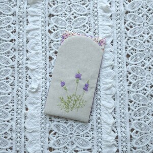 ハンドメイド　手刺繍　メガネ入れ　メガネケース　花　ラベンダー