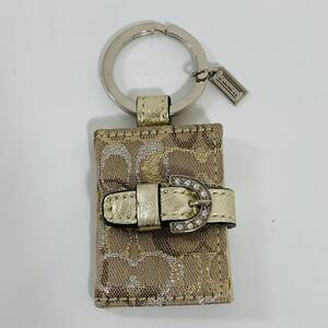 美品 COACH コーチ シグネチャー キーホルダー キーケース ベージュ ストーン USED品 241203 （YM)