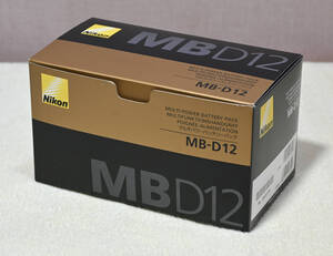 Nikon MB-D12 ニコン マルチパワーバッテリーパック