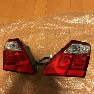 美品　LS600 中期　寒冷地仕様　テールランプ　バッグフォグ　フィニッシャー　LS460 UVF USF レクサスLS ②