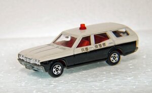 トミカ （黒箱）日本製　当時もの　No.47　ニッサン 　グロリア　バン　　兵庫県警　箱無　 tomica ミニカー