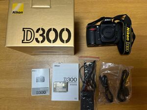 1円〜 デジタル 一眼レフカメラ 本体 Nikon D300 ニコン 写真・動画撮影 バッテリー付 ボディ ブラック 美品 箱付