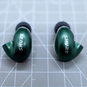 【新発売 数量限定】ジェイドグリーン ついにDIY SE846(第2世代) 純正12BAユニット使用SHURE イヤホン