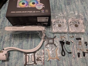 0612u0337　MSI MAG CORELIQUID 240R V2 WHITE 簡易水冷CPUクーラー 240mm LGA1700対応