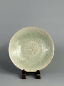 中国美術　刻花青磁皿　盤　古物　時代物　唐物　古物　