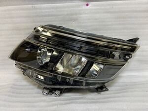 10501 ヴォクシー 80 前期 左ヘッドライト LED ICHIKOH 28-229 打刻 L 81150-28D01