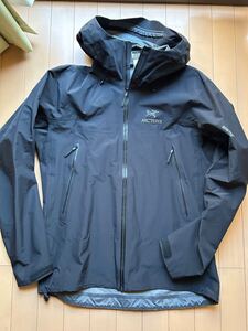 アークテリクス ベータLT sizeM 中古美品　国内正規品 ブラック GORE-TEX ARC