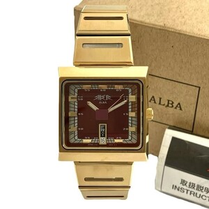 仙4【美品】SEIKO ALBA AKA V733-5A40 腕時計 クォーツ デイデイト アナログ 箱付 セイコー アルバ QZ スクエア レッド文字盤