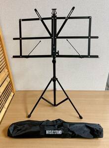 ☆【MUSIC STAND 譜面台】音楽 /オーケストラ /楽器 /譜面置き /飲食店のメニュー台にも ♪ /専用カバー付き /A512-455